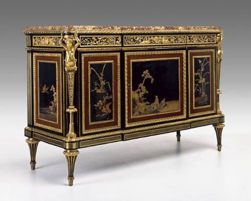 Chest of Drawers with Doors