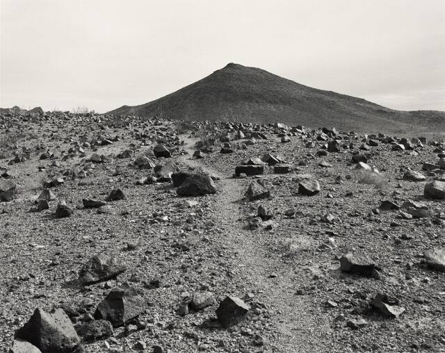 Chocolate Mountains: Footpath toward Indian Pass