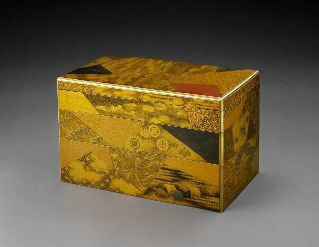 Tiered Writing Box