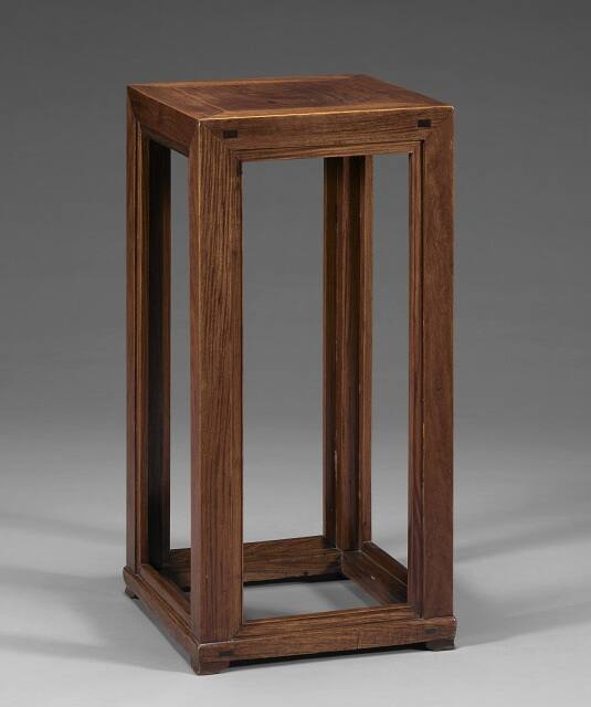 Pedestal, probably for a trestle table