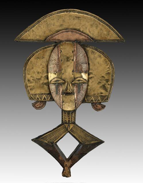 Mbulu Ngulu or Mbulu Viti (Reliquary Guardian Figure)