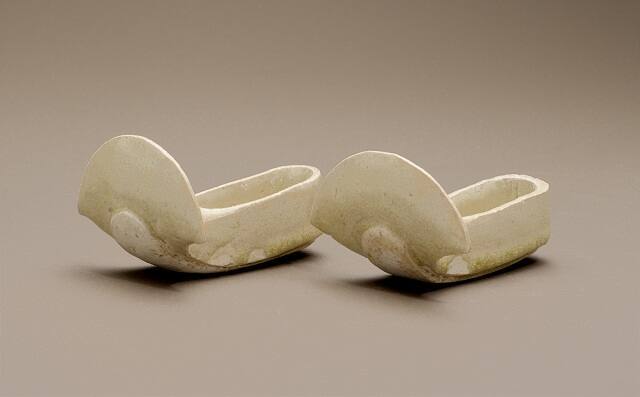 Miniature pair of slippers