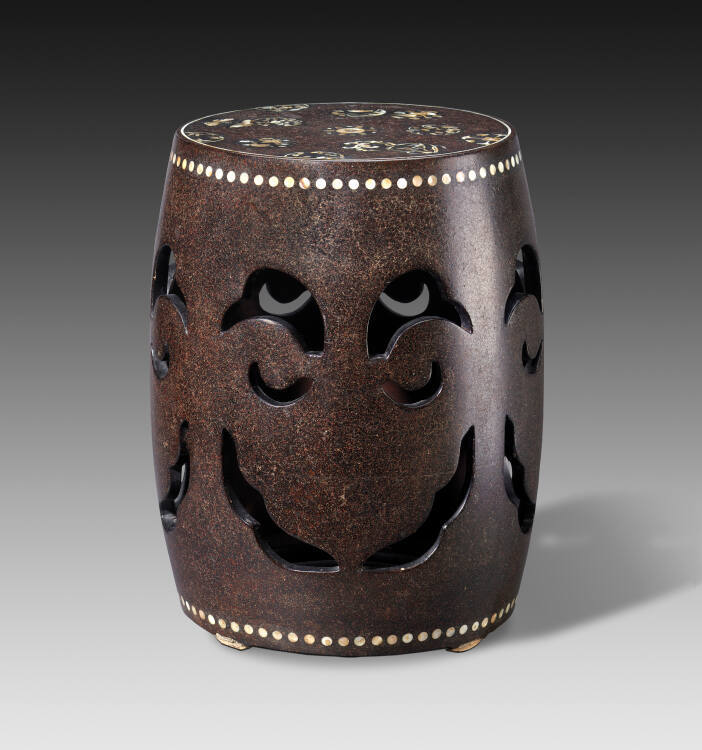 Drum-shaped Stool