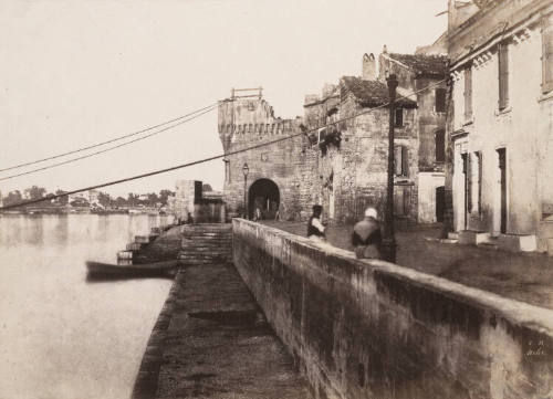 Arles, Porte des Châtaignes