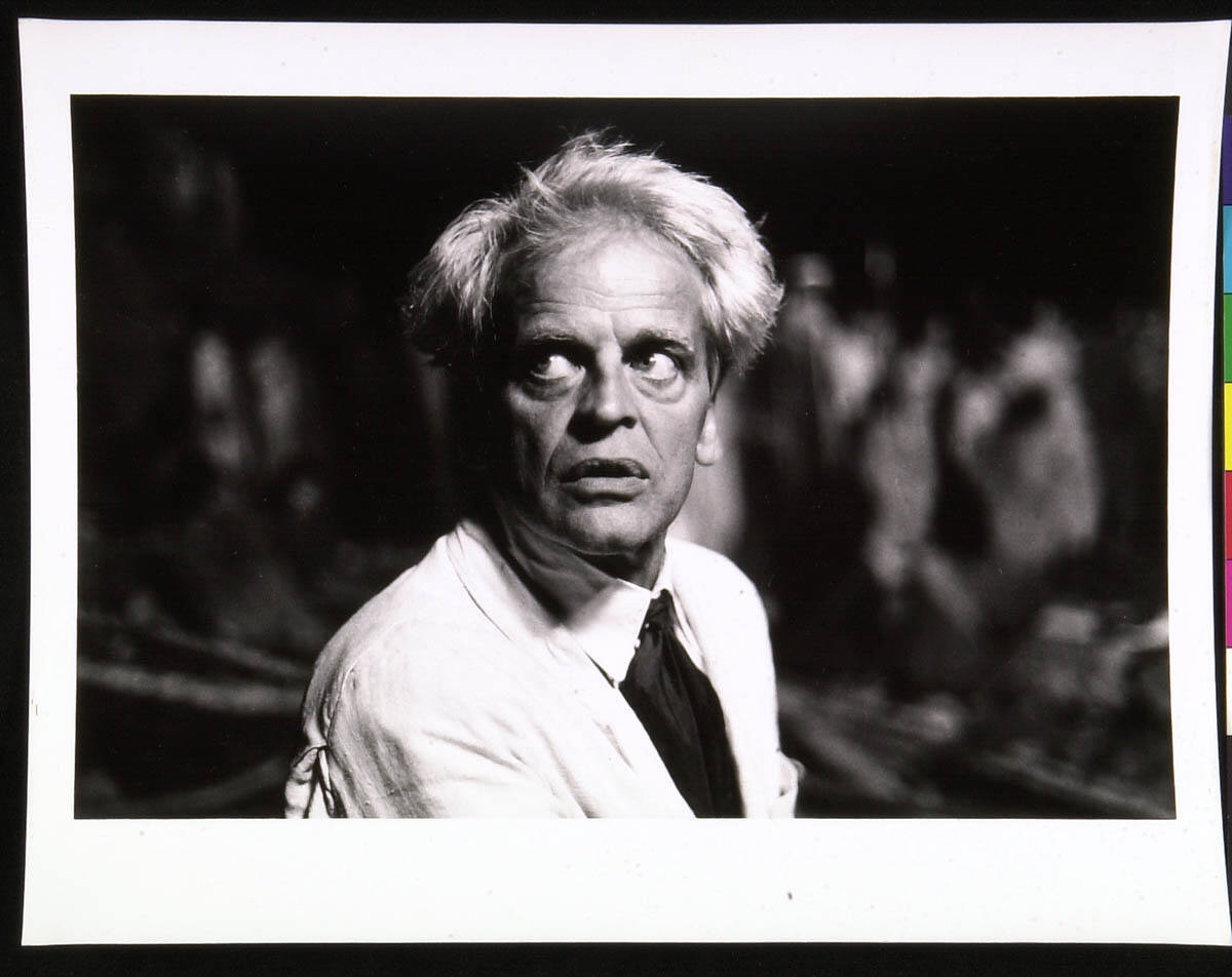 Kinski Close Up