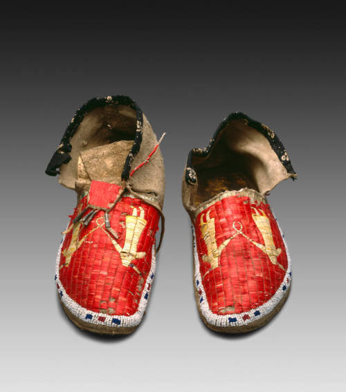 Woman's Moccasins