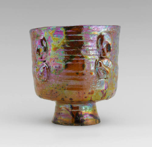Bowl with Figure B122