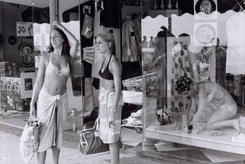 Shopping At Juan-Les-Pins (Alpes-Maritimes)