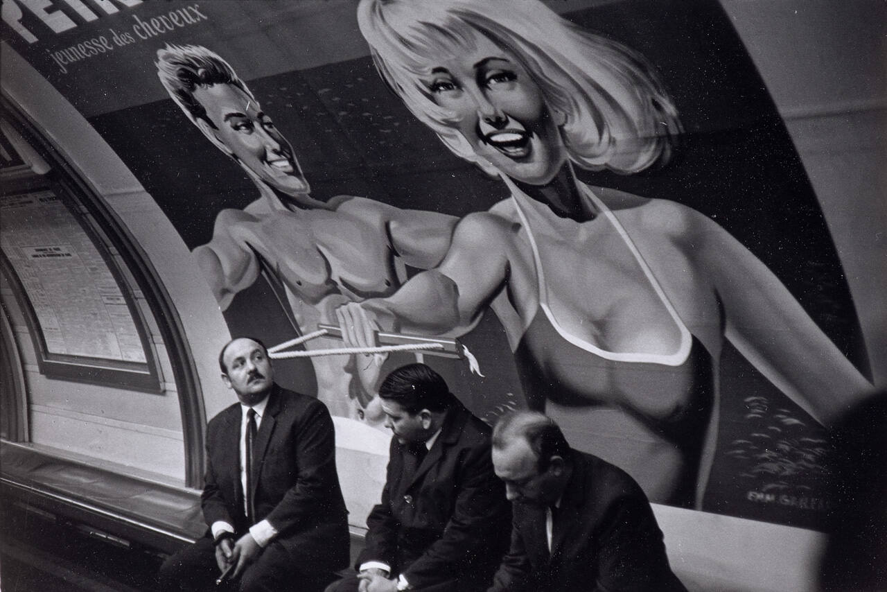 Métro station, Paris