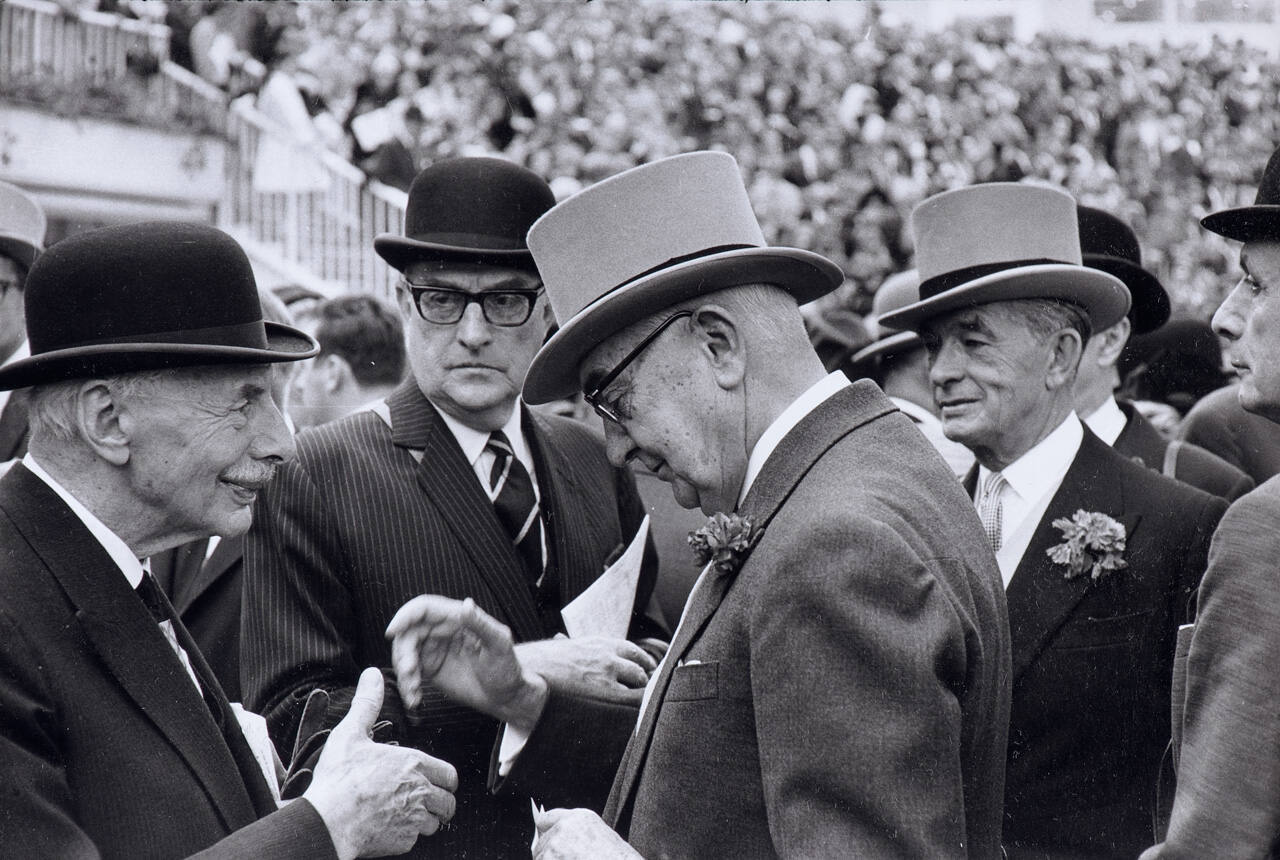 Sunday at Longchamp racetrack