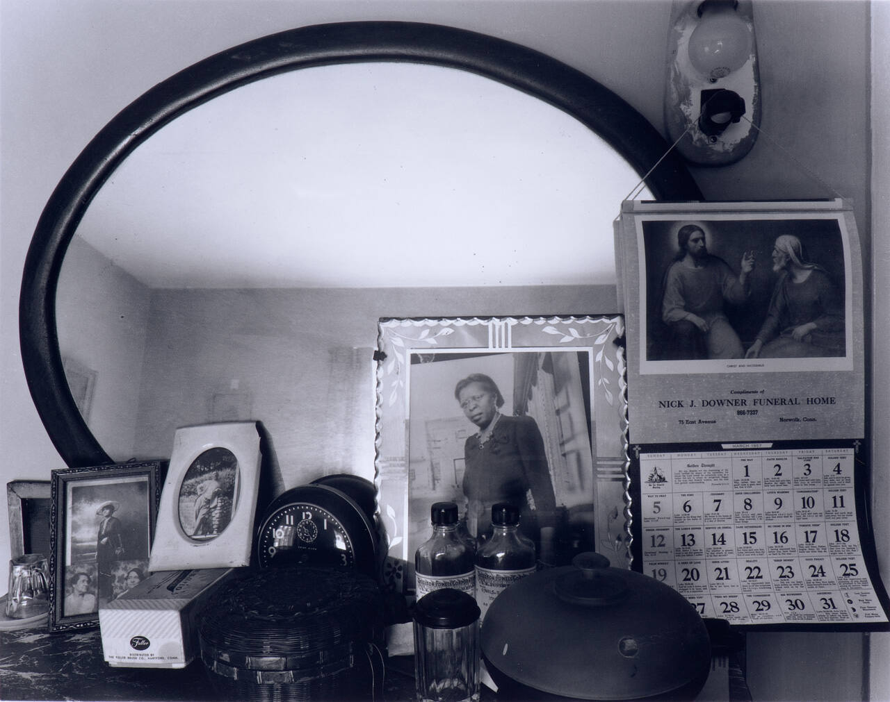 Bureau Top