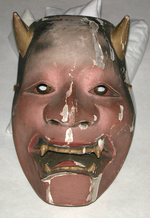 Nô mask of a jealous woman growing horns (Namanari)