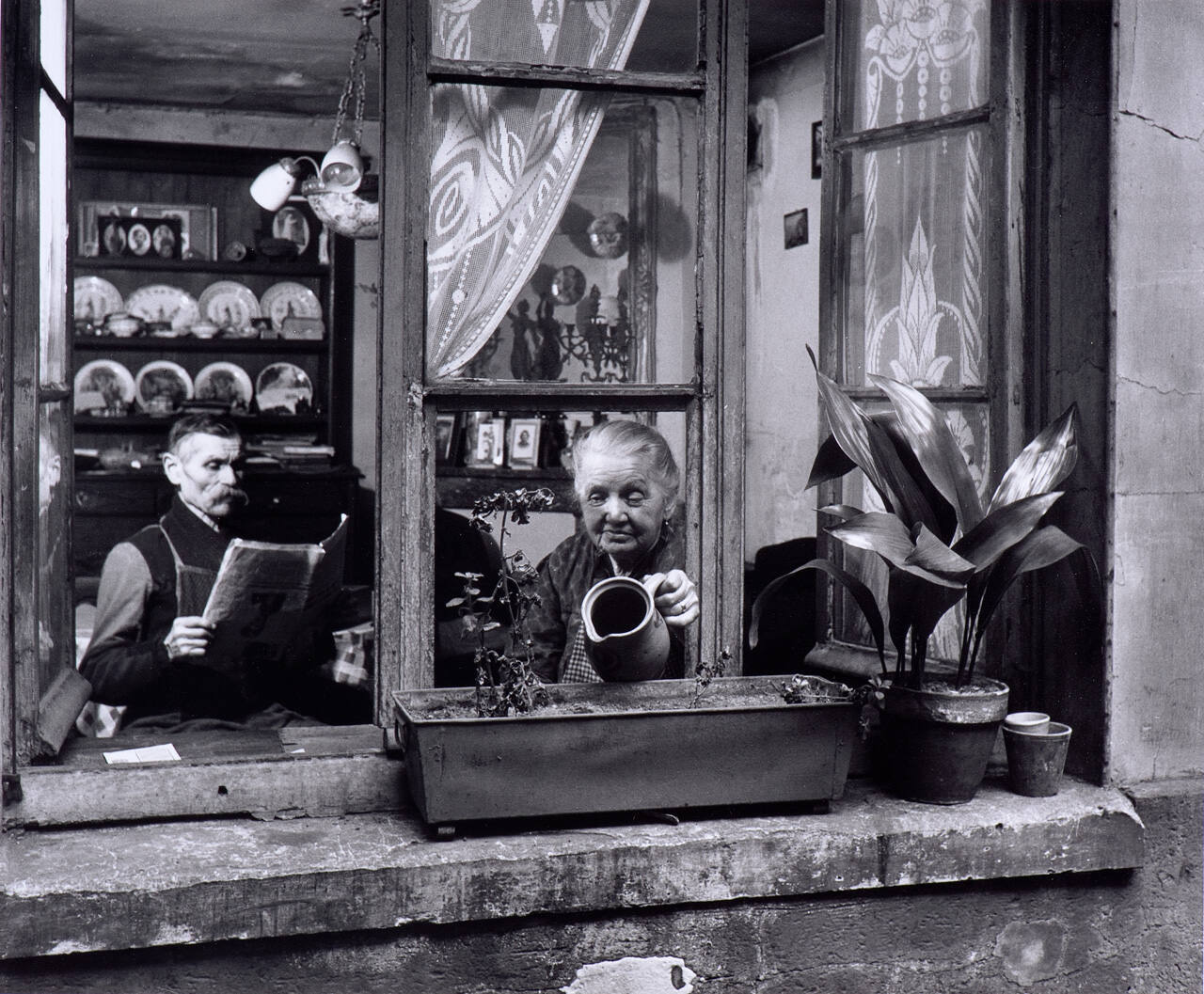 Hotel Caretakers, Dragon Street