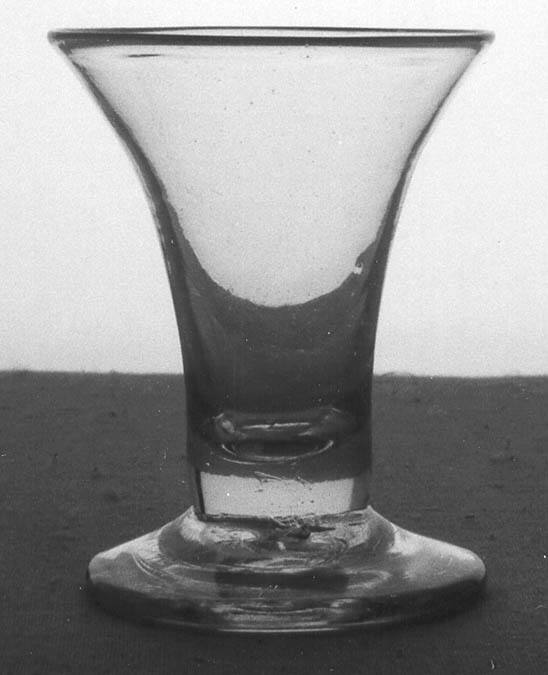 Dram glass