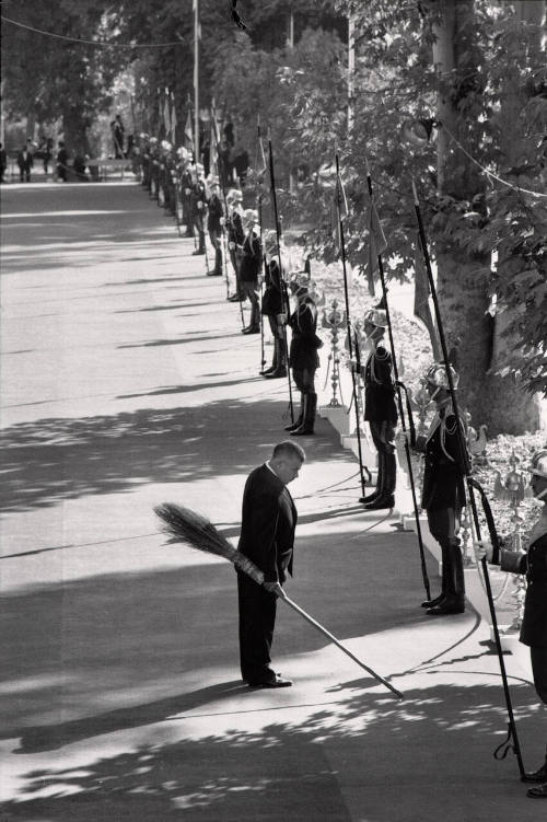 Inspecting Guards, Teheran