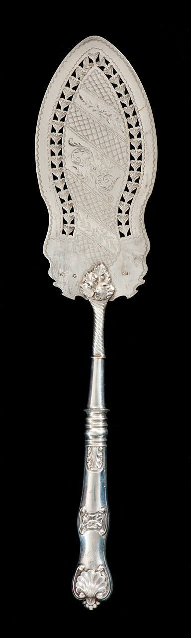 Fish/Cake Server