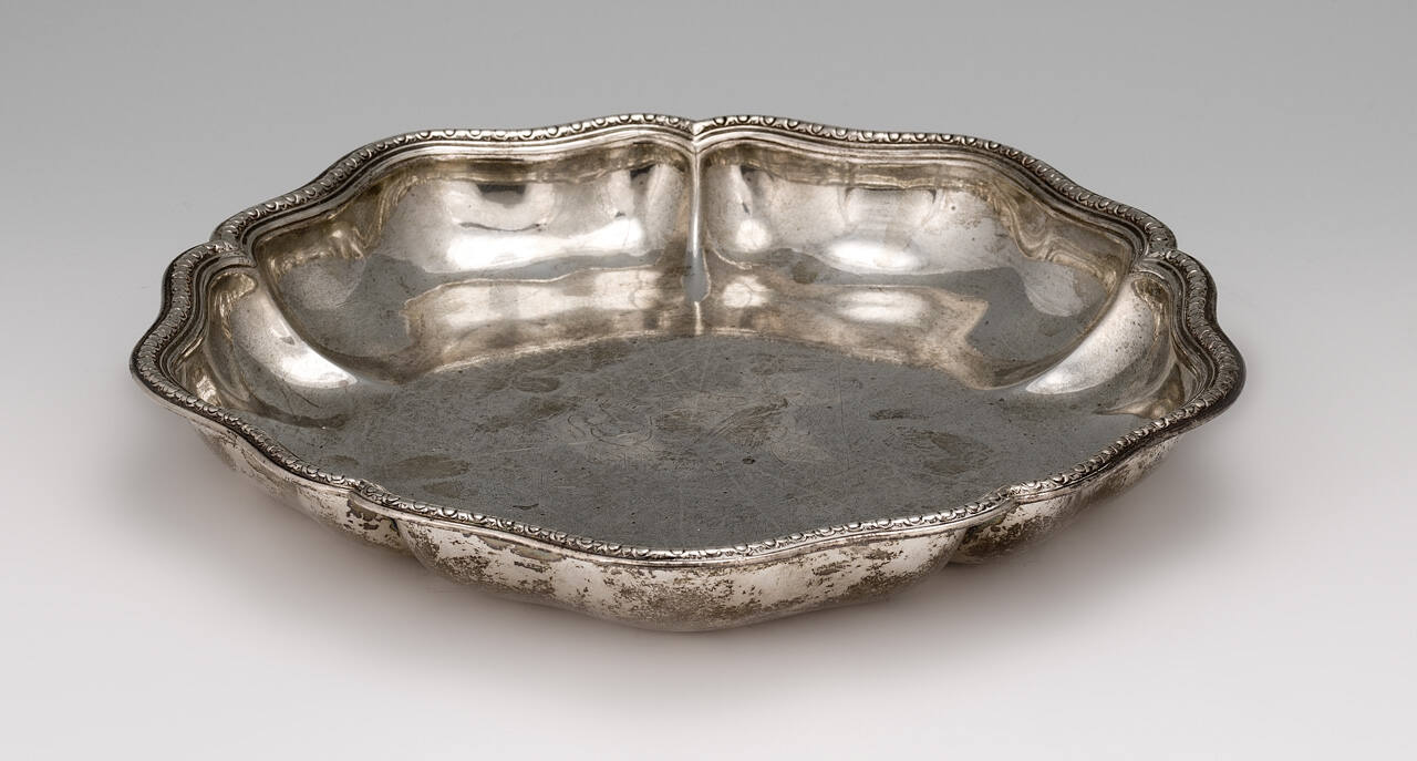 Serving Dish (one of a pair)