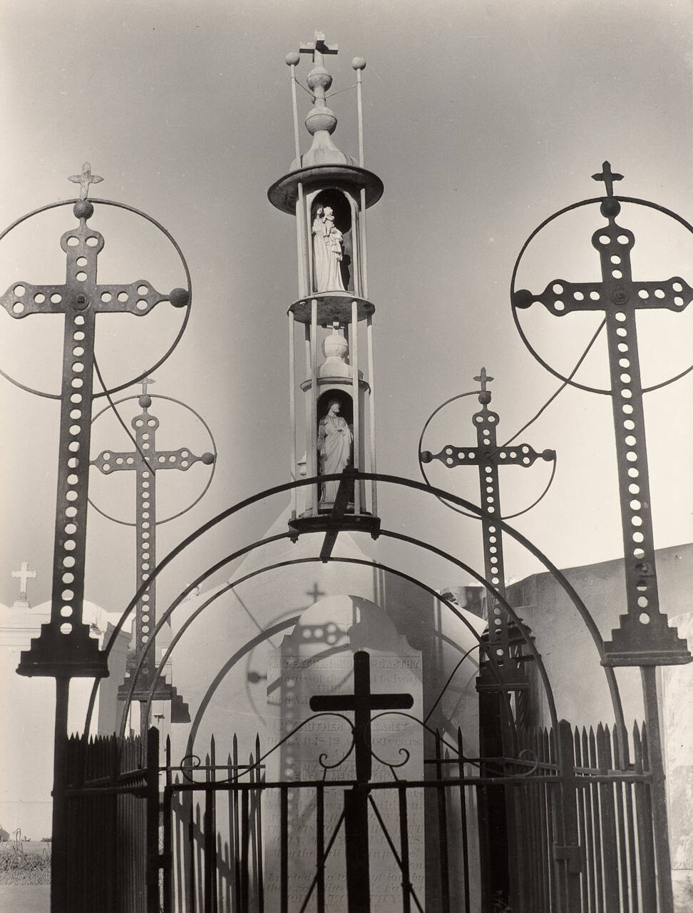 Tomb with Construction of Rods and Cylinders-No. 2