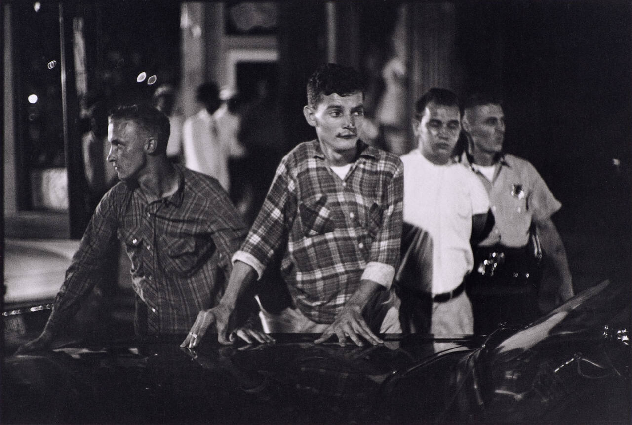 Arresting whites harassing demonstrators, Savannah, Georgia