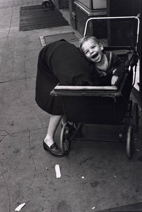 New York (Mother & Stroller)