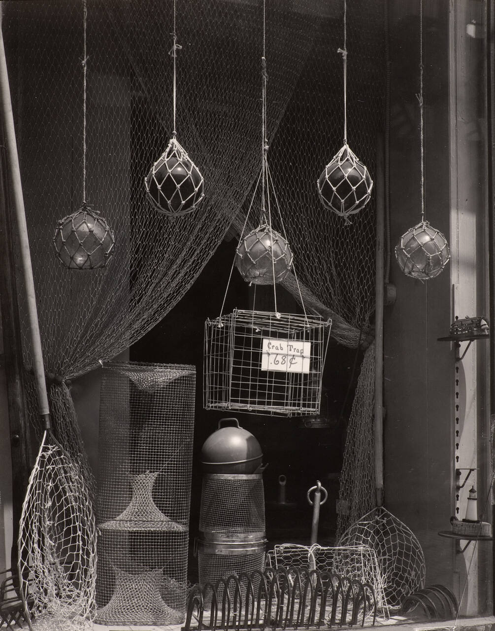 Fisherman's Store, Fulton St, New York