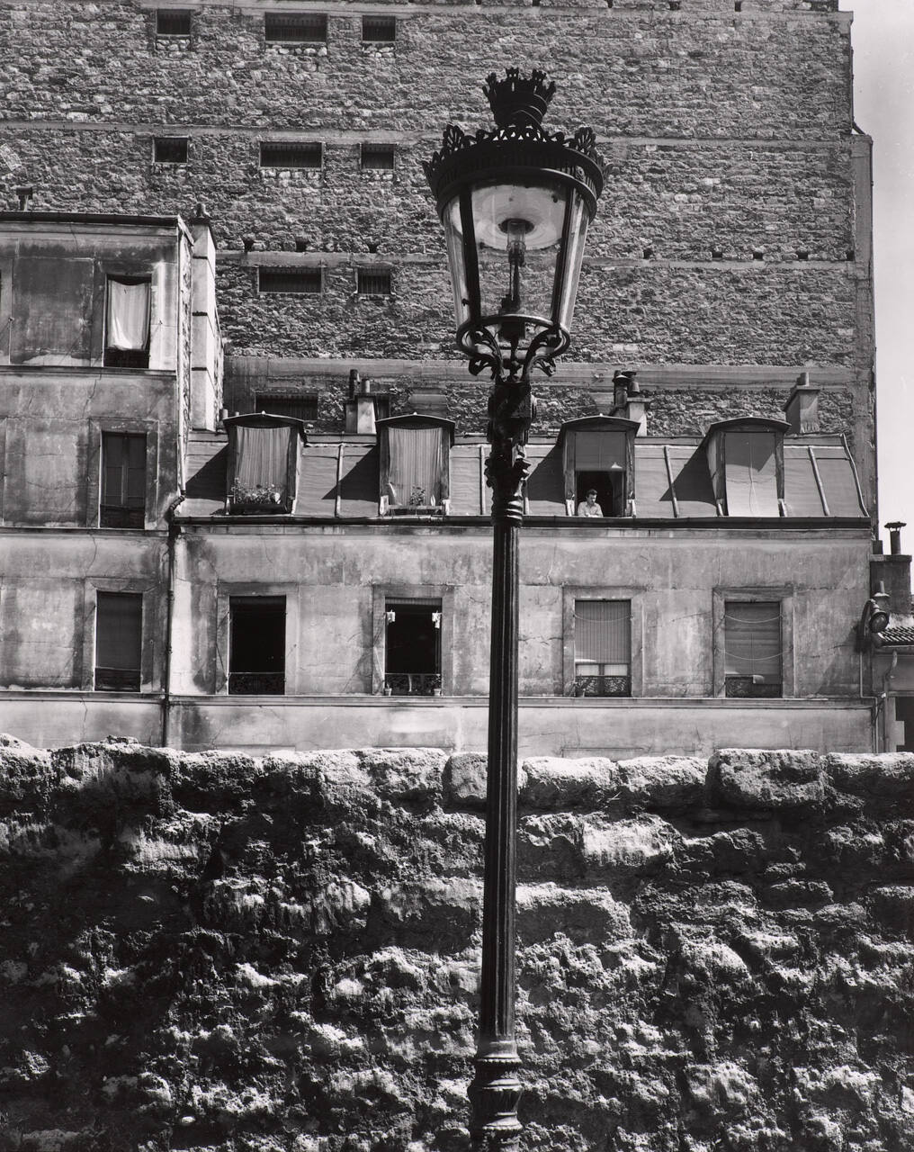 From Passage Leonidas, Paris