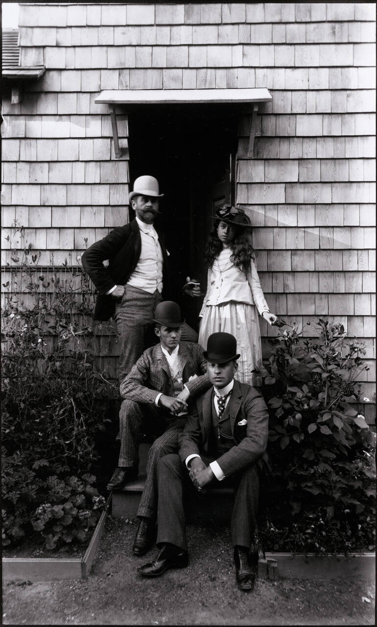Group of People, Newport, R.I.