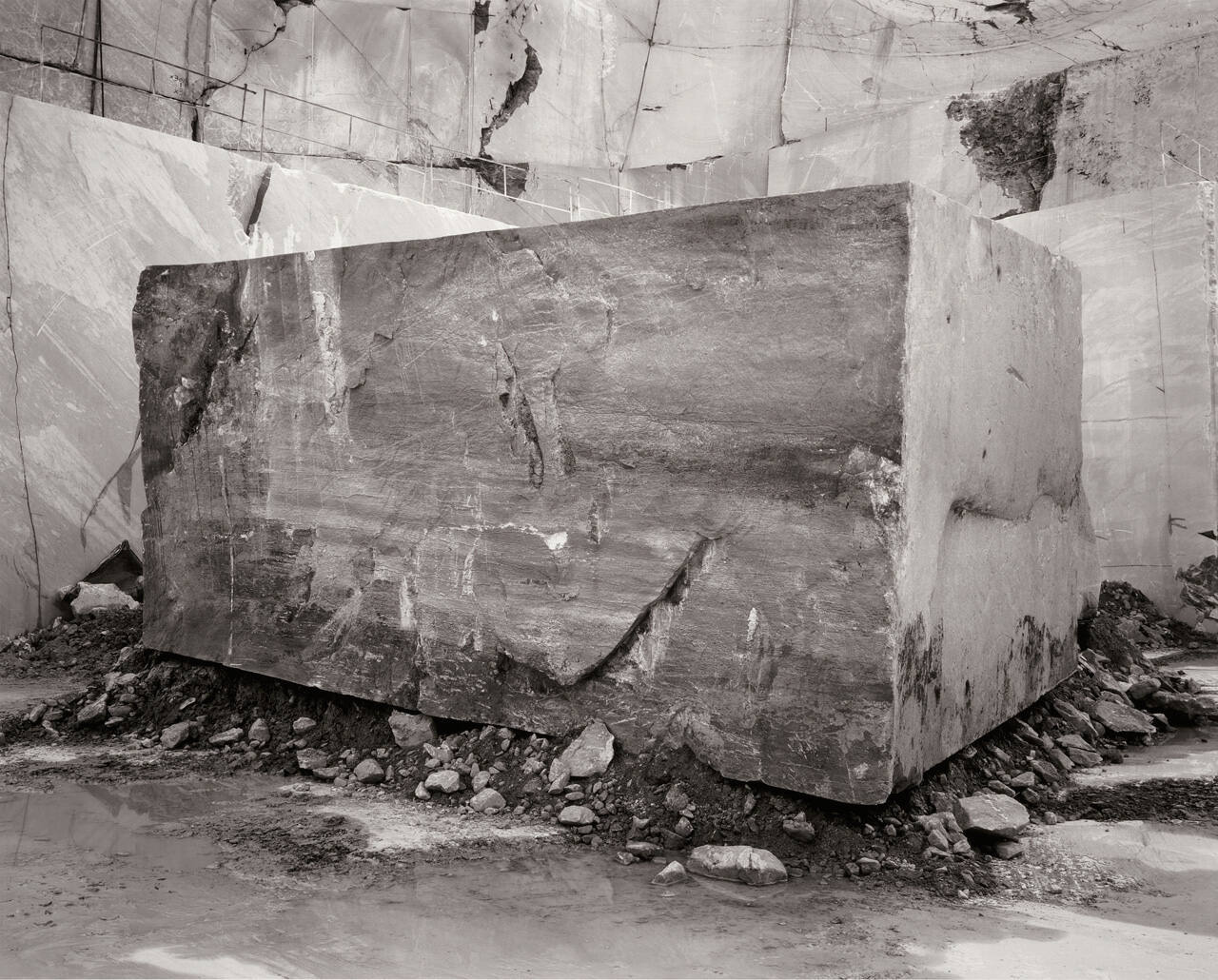 Untitled [#02-71, Carrara, Italy, 2002]