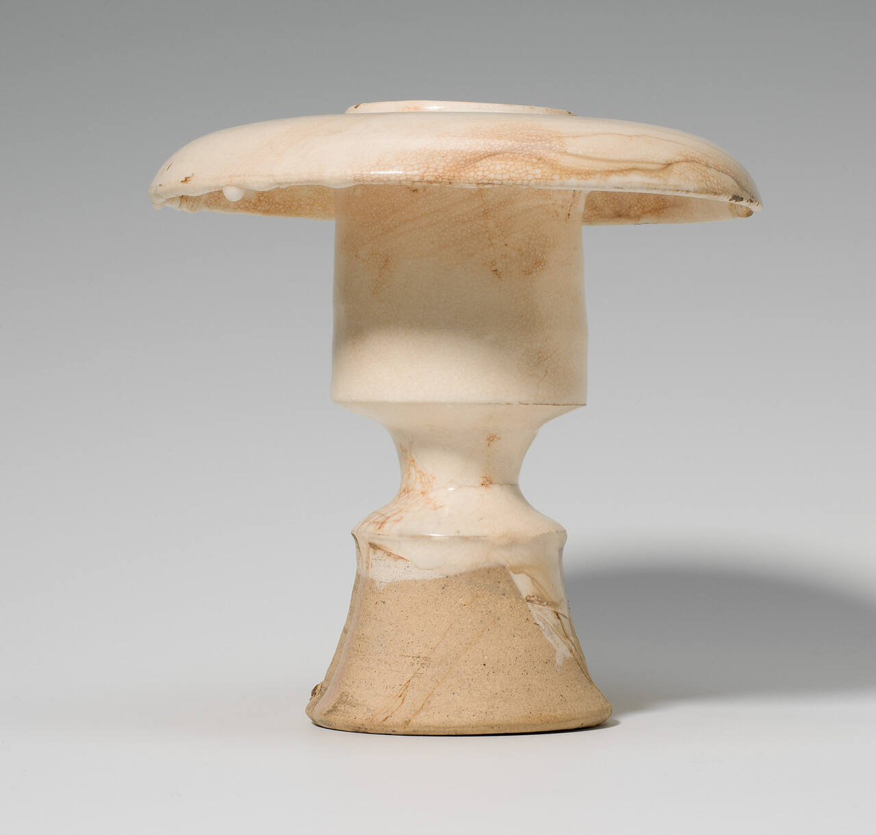 Cizhou Ware Cup Stand
