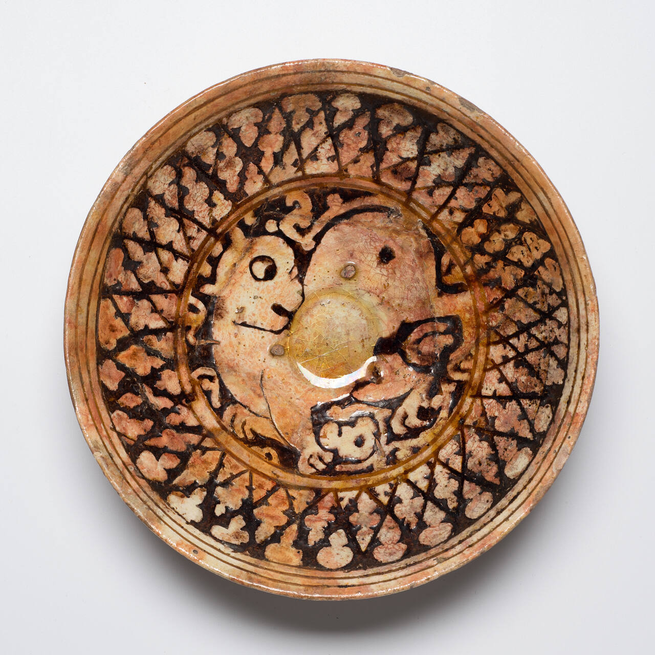 Garrus Ware Bowl with Central Lion