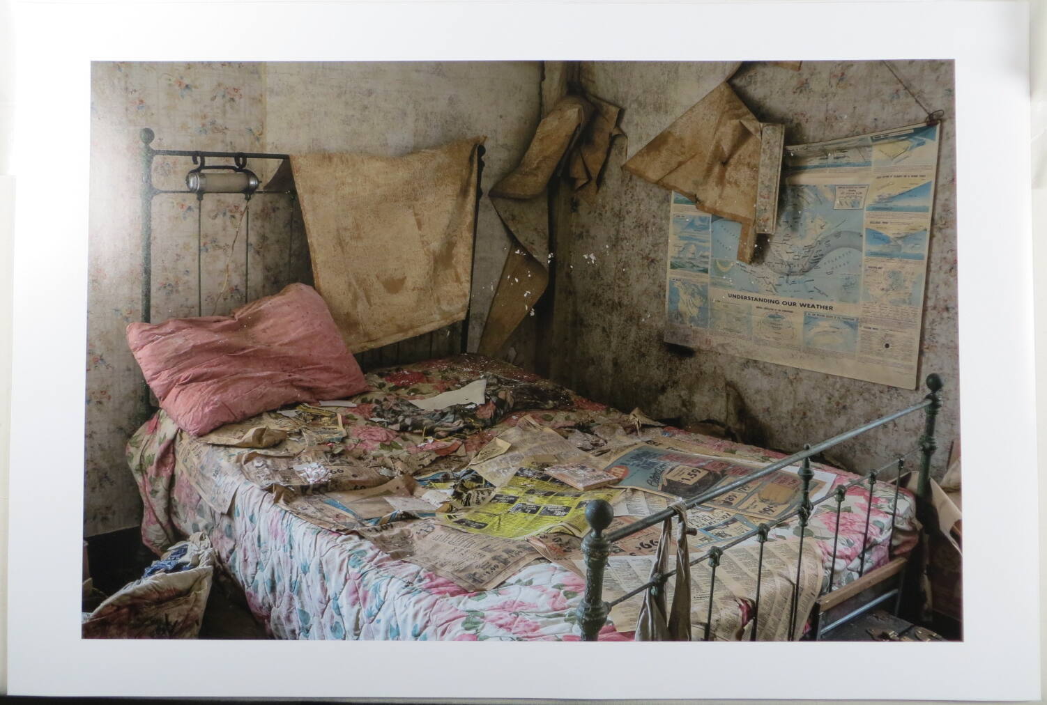 Lyons Hill Road, bedroom