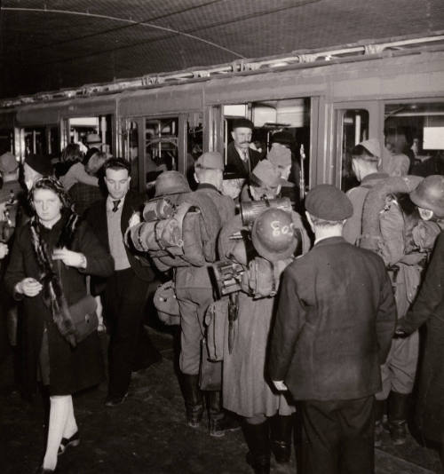 Rush Hour in the Subway
