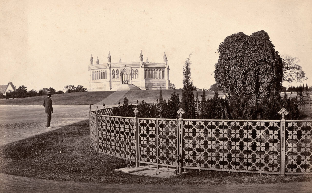 Well and Memorial Gardens, Kanpur, India