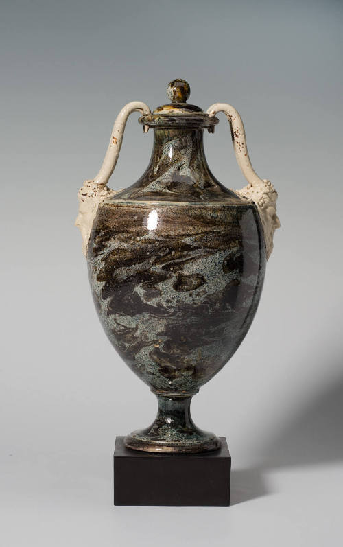 Urn