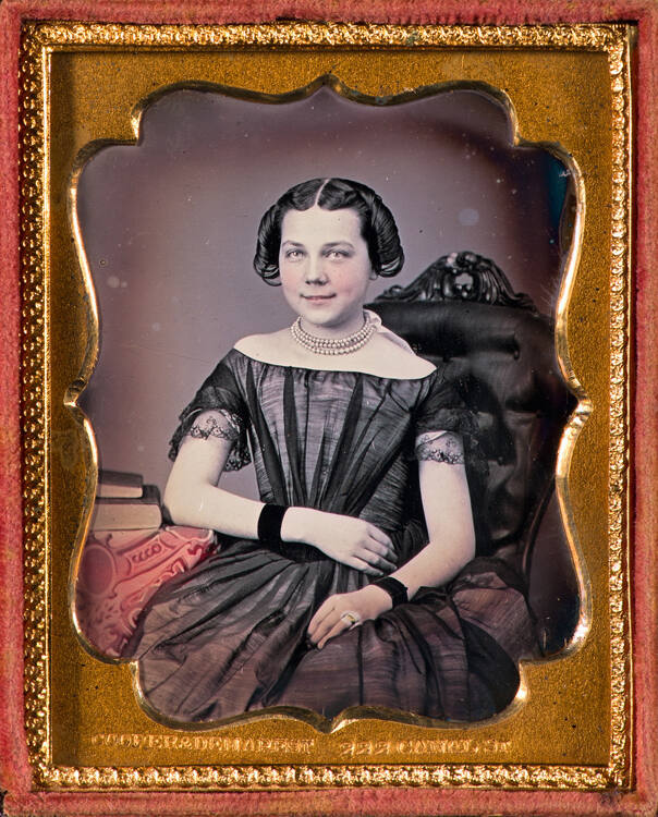 Portrait of teenaged girl with smile