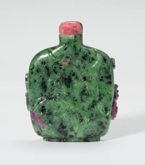 Snuff bottle with stopper