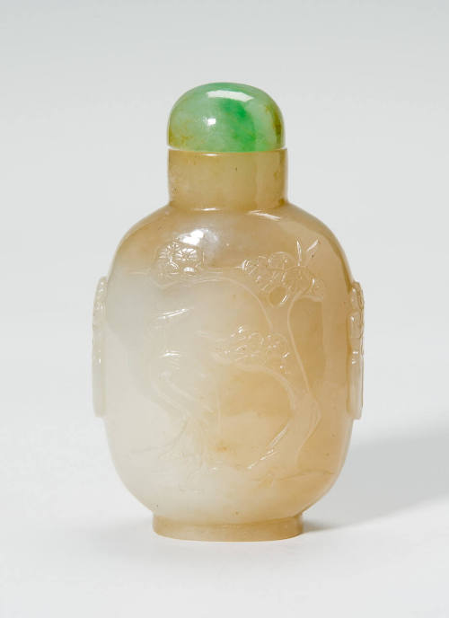 Snuff bottle with spoon, stopper, and stand