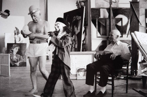 Kahnwiler, Picasso and Claude dressed as a clown