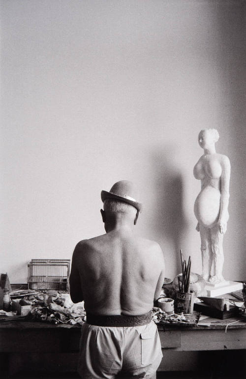 Summertime, La Californie, Picasso wore a hand-tooled leather belt inscribed with his signature, a gift from an American admirer