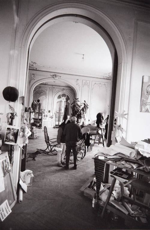 Moving day, Picasso and Jacqueline leave La Californie for Provence