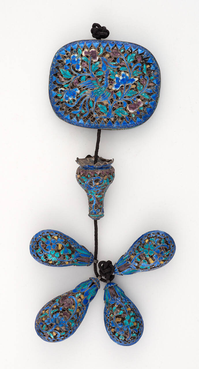 Mandarin Chain Ornament