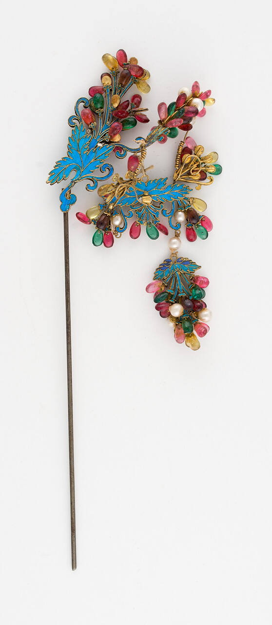 Hairpin of Grapes and Leaves