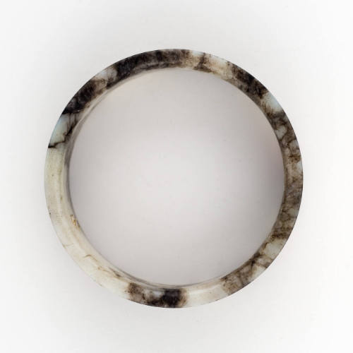 Ring Incised with Tortoise Shell Lozenge Pattern