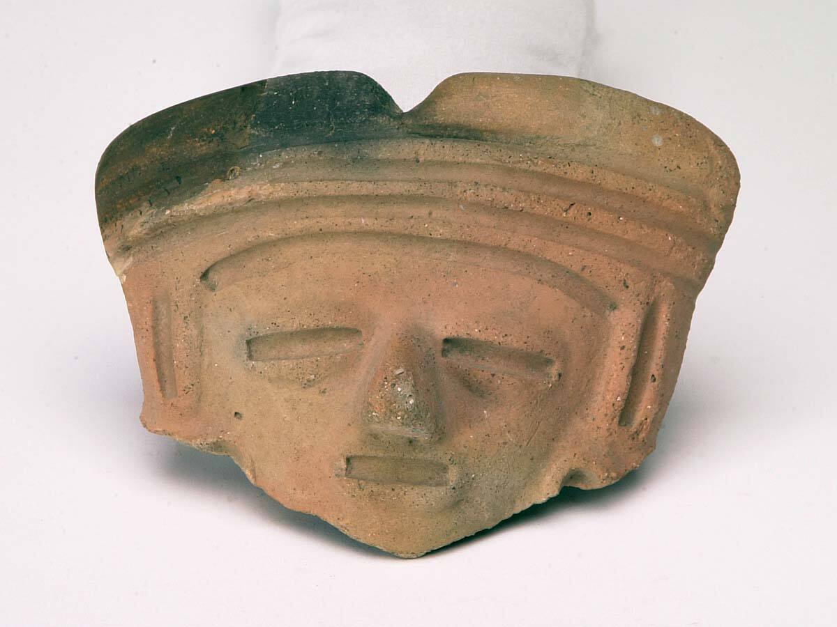 Human Head of Pottery