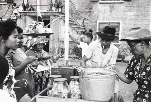 Suriname (people at a market)