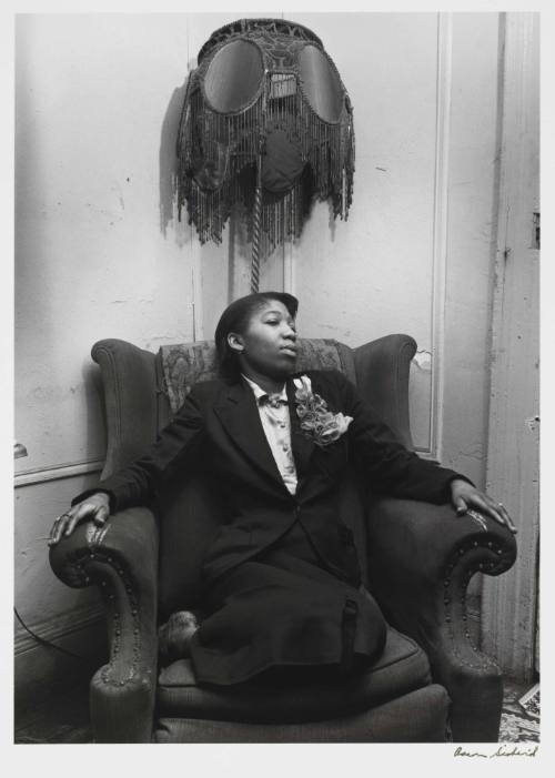 Lady and Lamp, Harlem